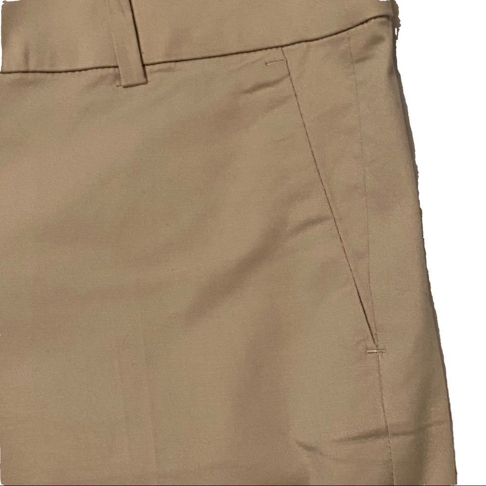 Ann Taylor Boardwalk Shorts - tan size 4P - Picture 3 of 5